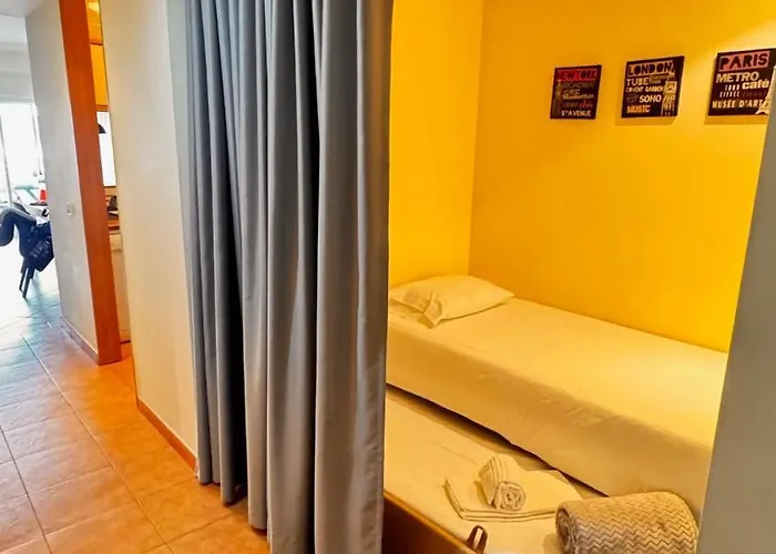 Daire Maria Ria Tavira